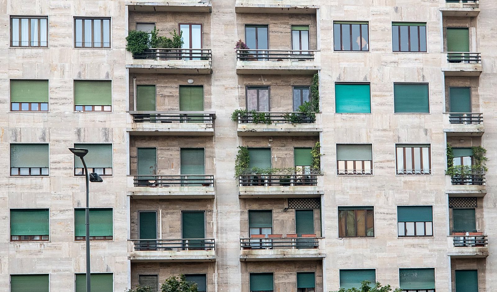 Palazzo residenziale a Milano: manutenzione per amministratori di condominio